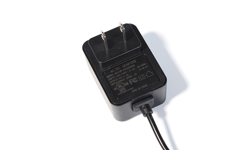 5V2A/2.5A電源適配器EN61558和60950雙標(biāo)準(zhǔn)