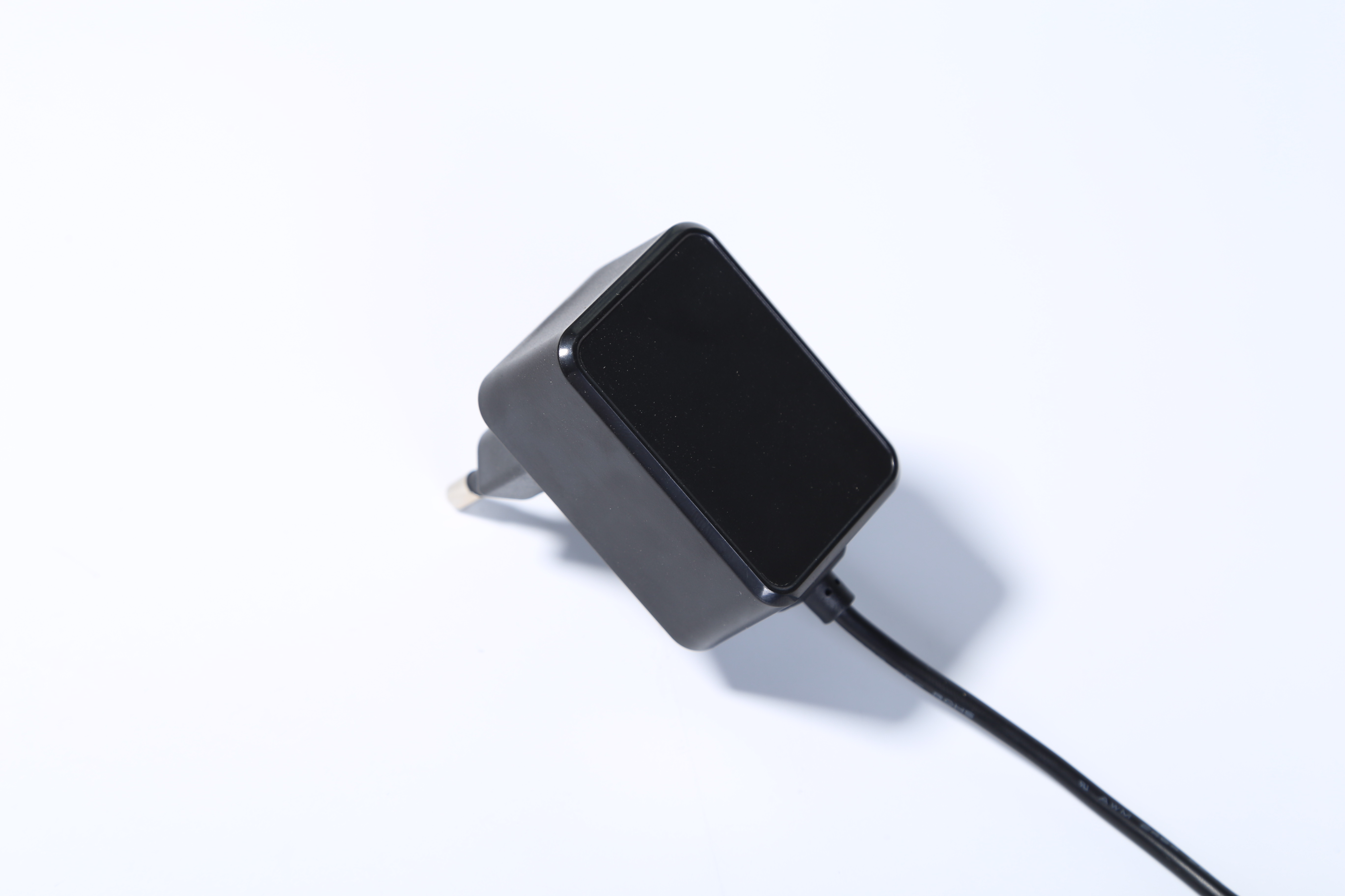 MX15w-0502500型號5v2.5a歐規(guī)電源適配器 ce認證