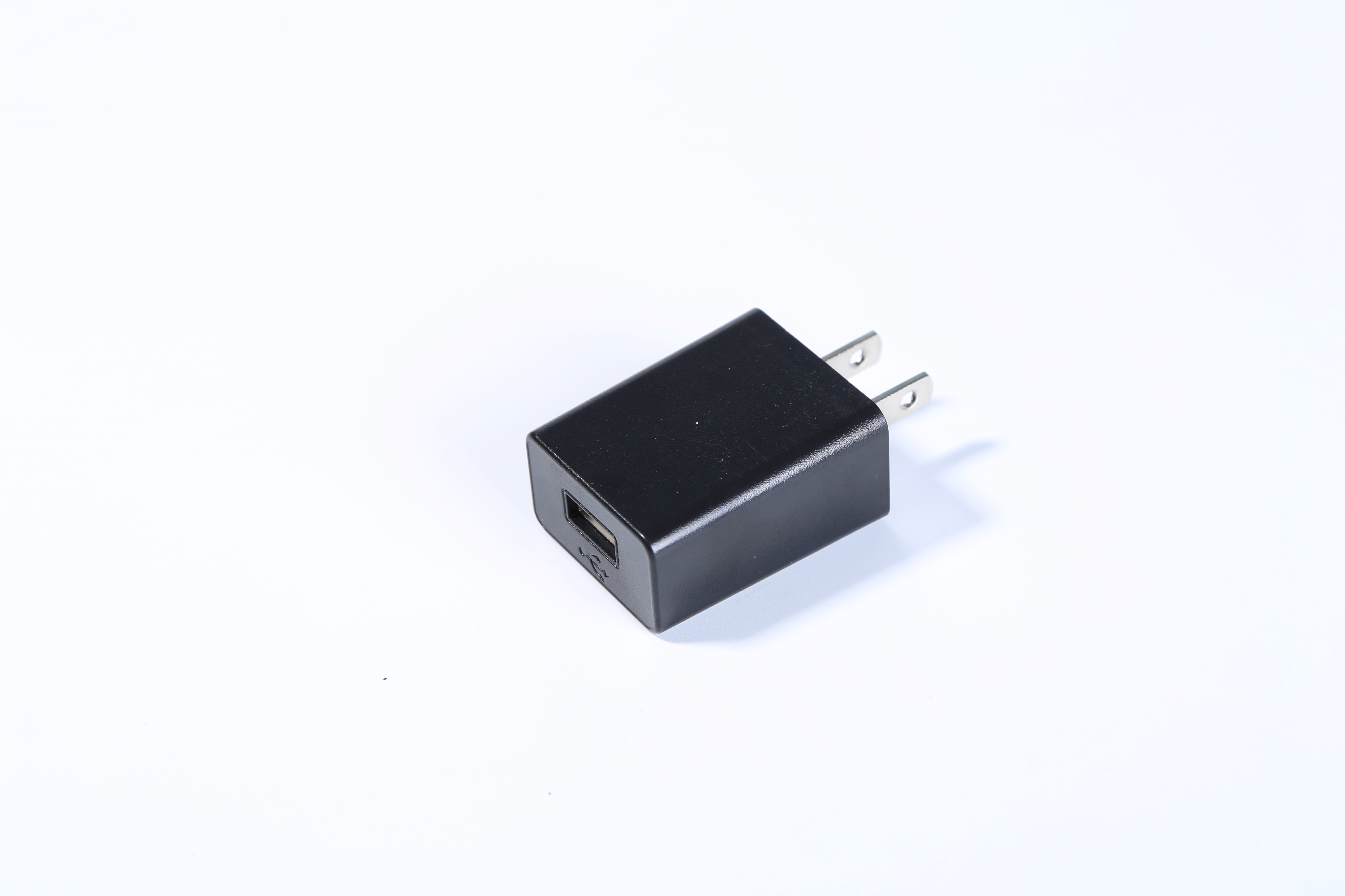 MX510-0501000型號(hào)5v1a中規(guī)電源適配器 3c認(rèn)證