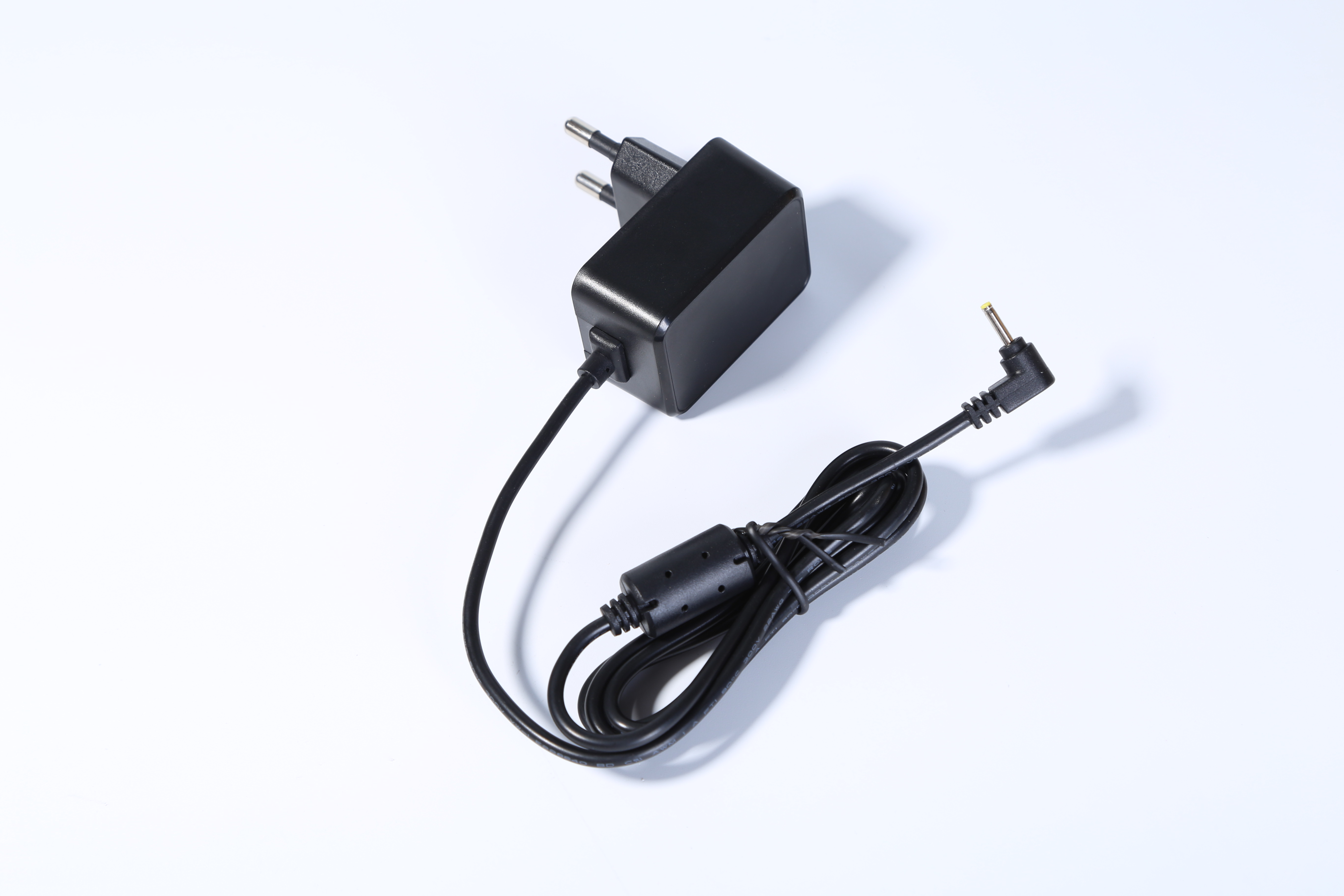 mx15w系列15v1a俄羅斯電源適配器EAC認(rèn)證